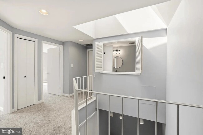 Photo - 8804 Rustburg Cir (Gaithersburg, MD) Townhome