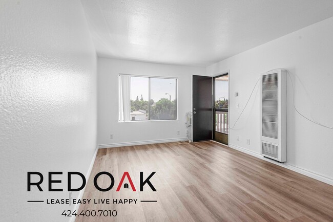 Building Photo - 16200 Vermont Ave