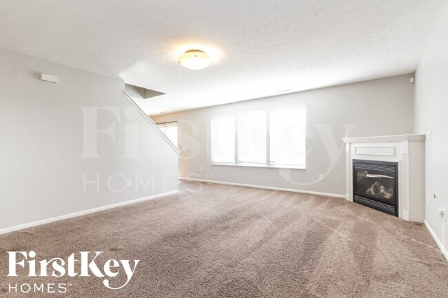 Foto del edificio - 7038 Lancaster Ln