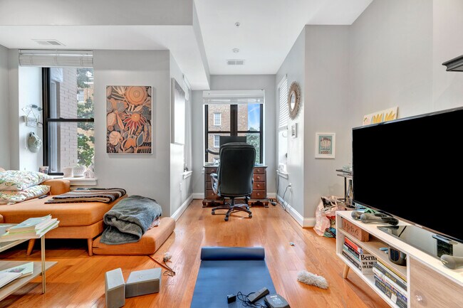Foto del edificio - 1428 Newton St NW