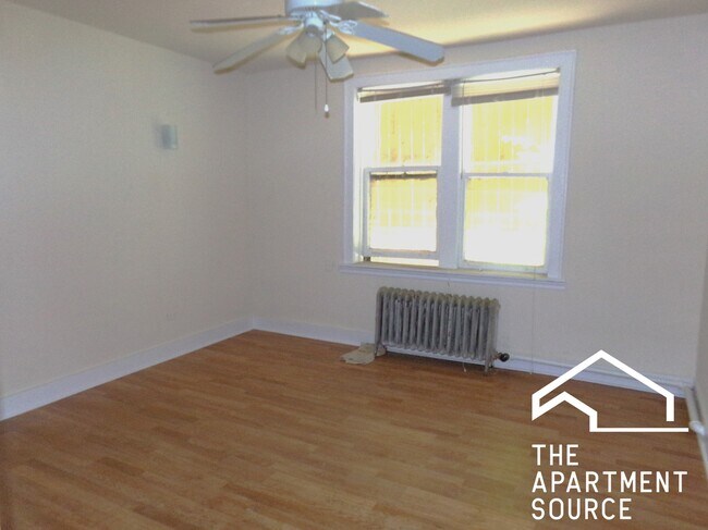 Foto del edificio - 6916 N Lakewood Ave