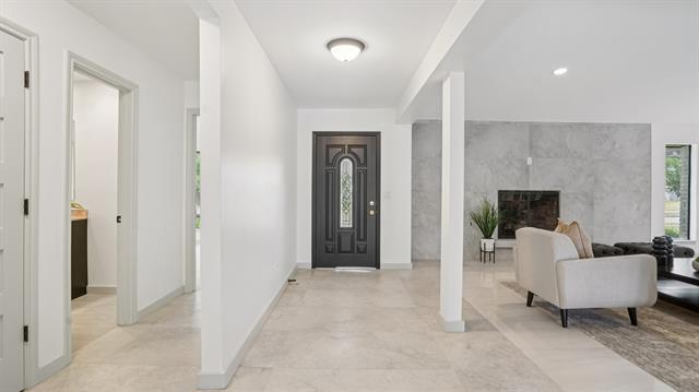 Building Photo - 2509 Skiles Dr