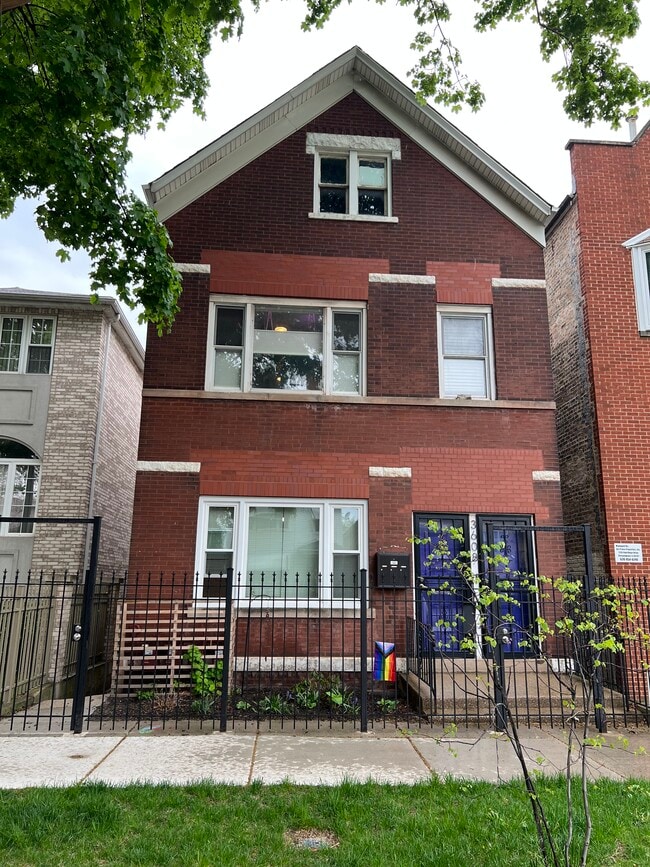 Building Photo - 3608 S Wolcott Ave