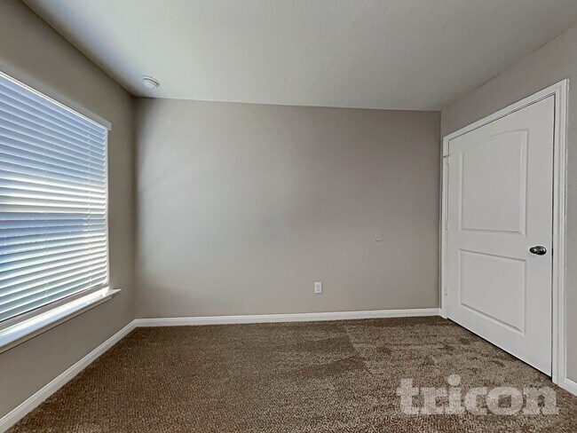 Foto del edificio - 1404 Breanna Ln