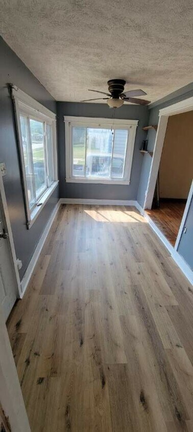 Foto principal - 208 E 34th St