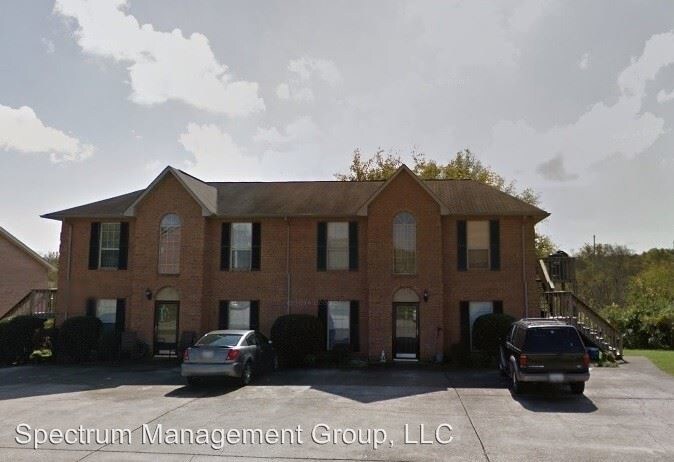 Primary Photo - 1611 Meadow Spring Dr