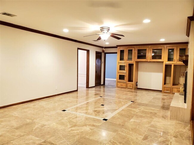 Foto del edificio - 1102 Suwanee Ln