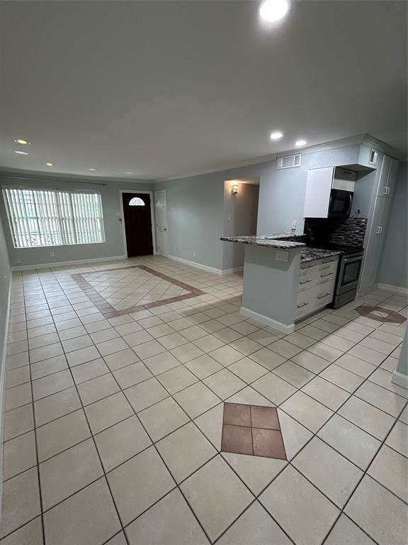 Building Photo - 5550 N Braeswood Blvd