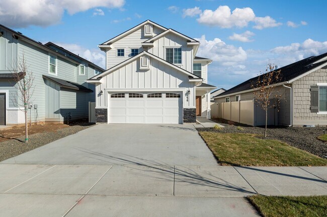 Foto del edificio - Central 4 bedroom 2.5 bathroom house