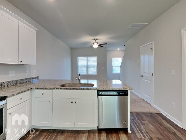Foto del edificio - 116 Chandler Ct