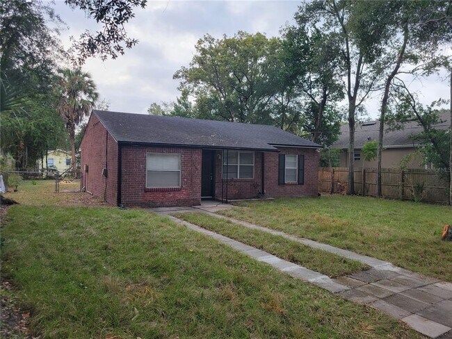 Building Photo - 7406 N Highland Ave