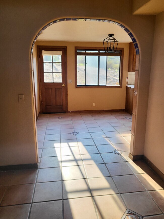 Foto del edificio - 658 Coronado Hills Dr