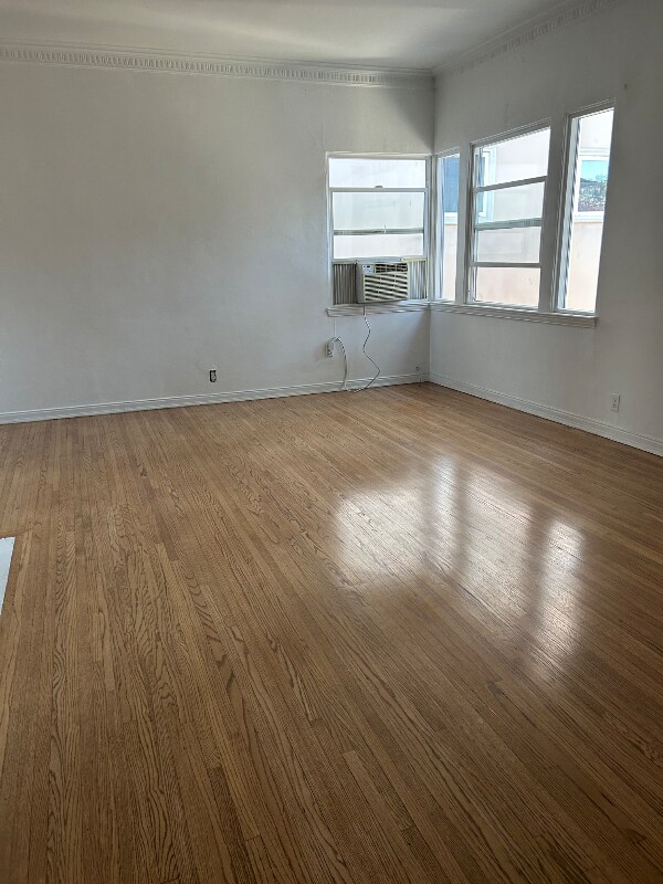 Foto del edificio - 120 1/2-1-2 Orlando Ave