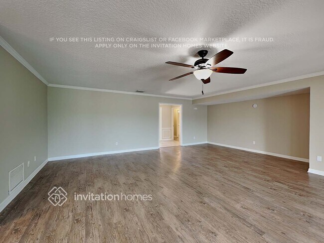 Building Photo - 1449 Lake Marion Dr