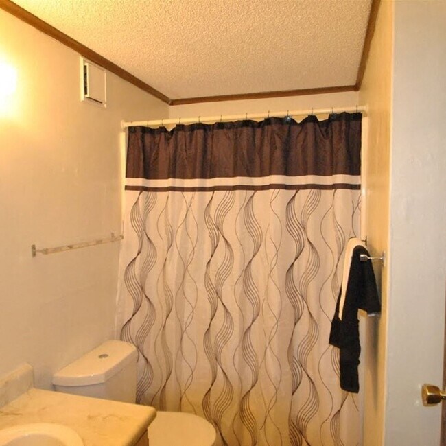 Olivewood Apartments Apartments in Sterling Heights, MI