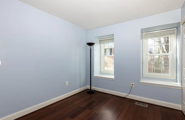 Photo - 4847 Carriagepark Rd Townhome