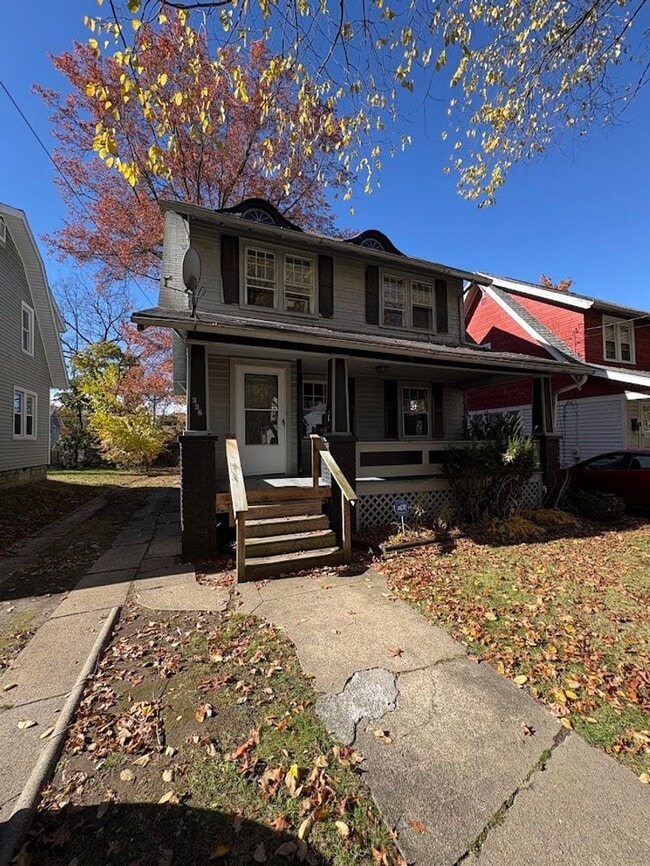 Building Photo - 328 Noah Ave