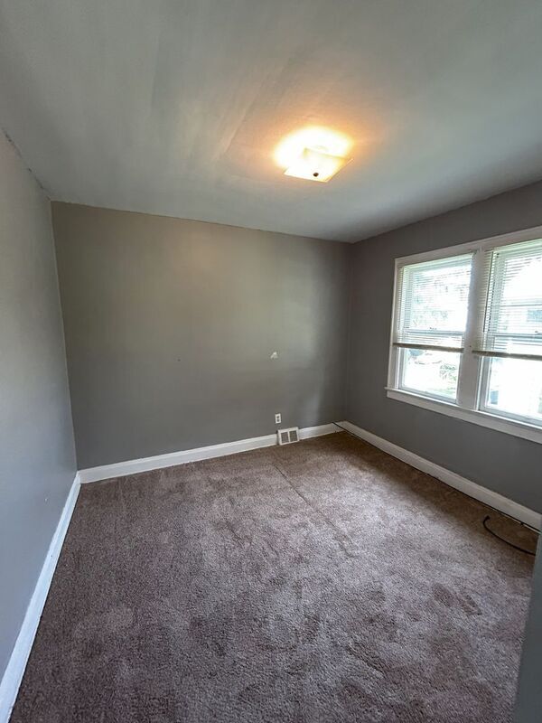 Building Photo - 1156 Wilson Ave
