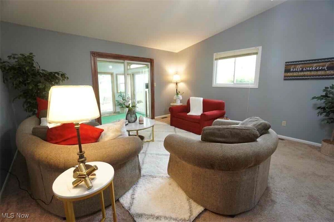 Foto principal - 6293 Meldon Dr