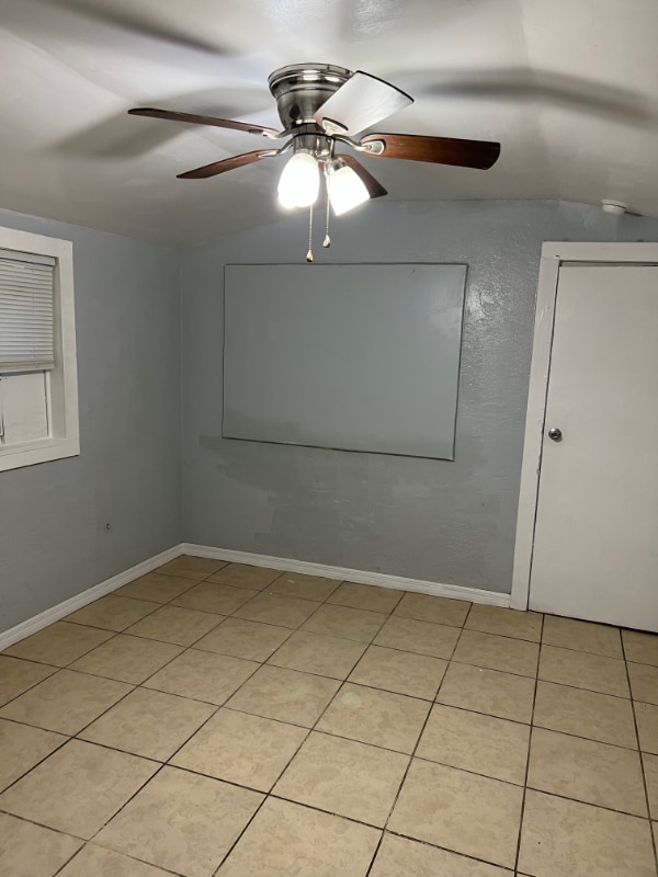 Building Photo - 3309 Palmway Dr