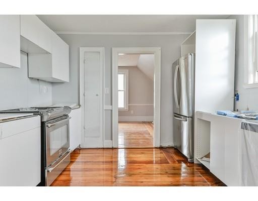 Building Photo - 15 Salcombe St