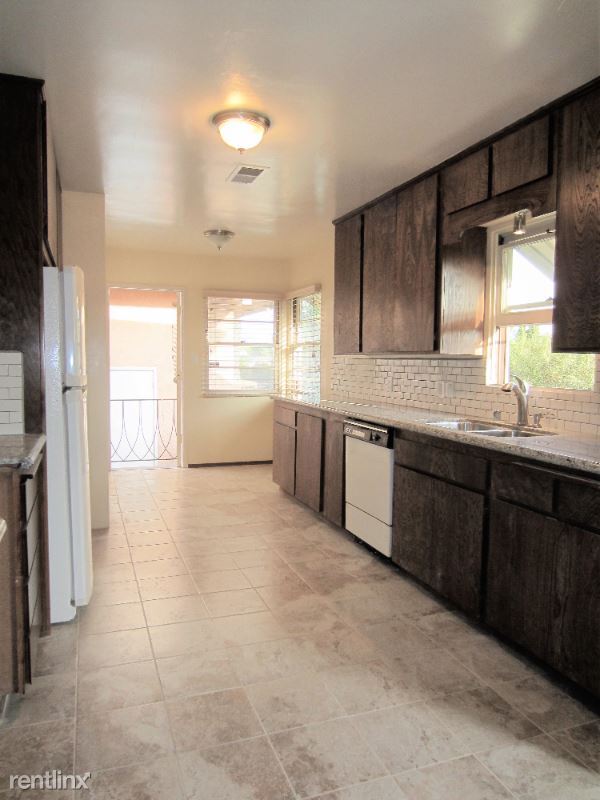 Foto del edificio - 3 br, 2.5 bath House - 4567 Catherine Ave