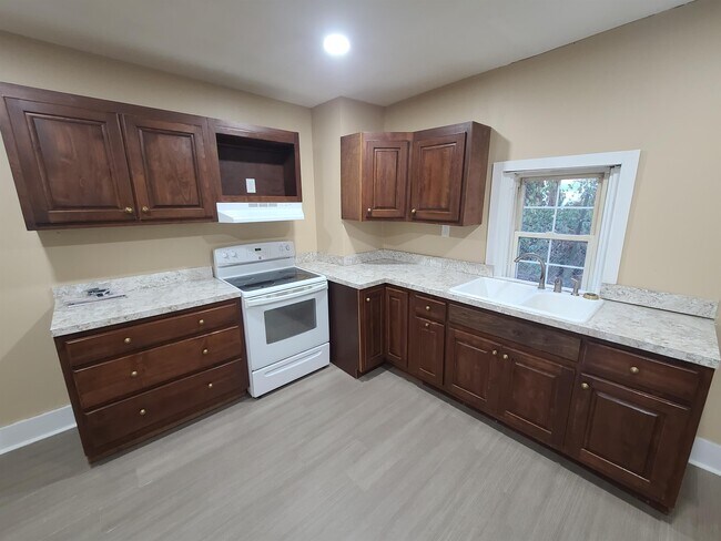 Foto del edificio - 319.5 Cornishville St