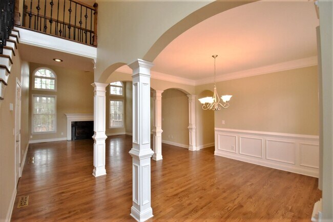 Building Photo - 238 Brackin Trce