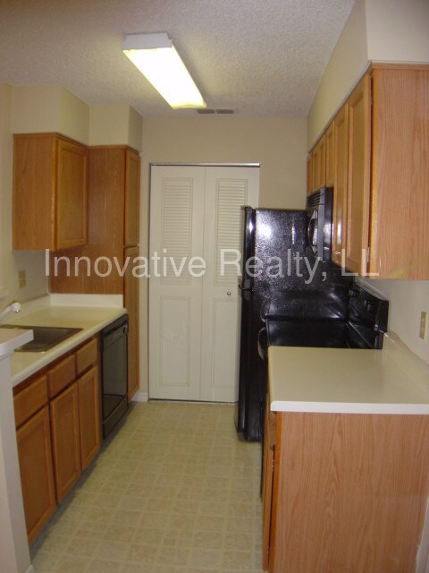 Foto del edificio - 1061 S Hiawassee Rd