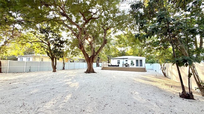 Foto del edificio - 12325 NE 11th Pl