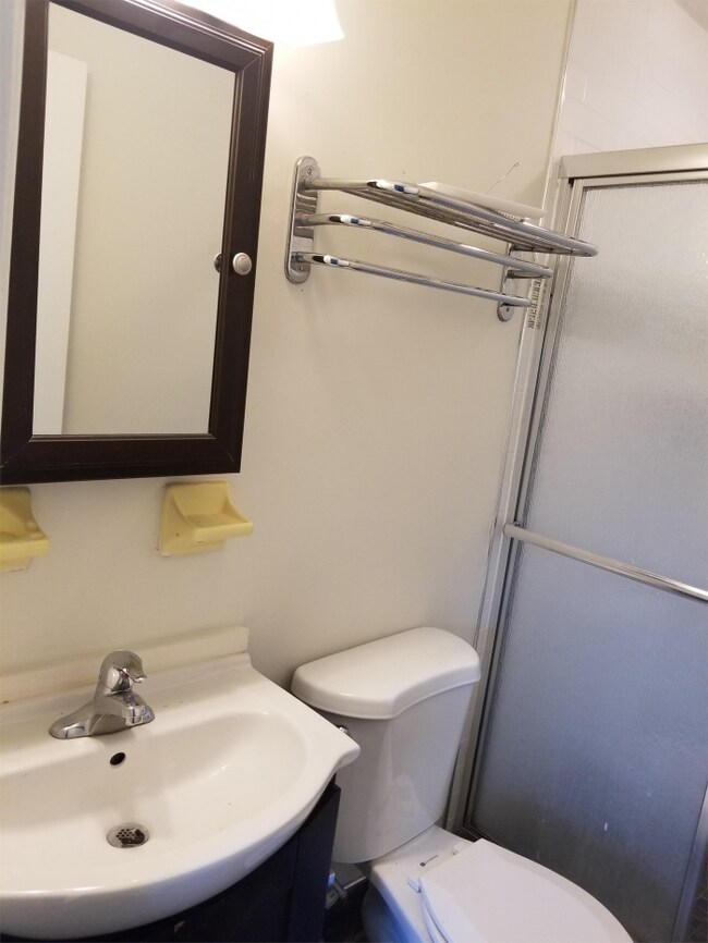 Building Photo - 3 bedroom in Jacksonville FL 32210