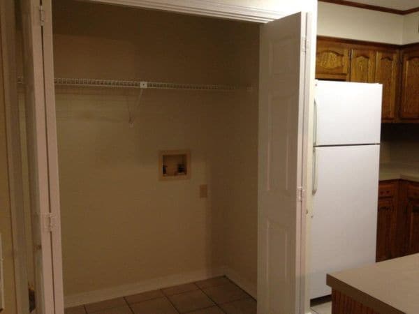 Building Photo - 5236-5240 Berryville Ct