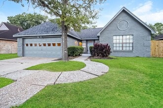 Building Photo - 2627 S Brompton Dr Building Photo - 2627 S Brompton Dr