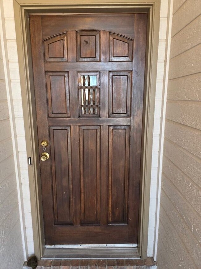 Building Photo - 5 Minutes to Holloman AFB - 5 Minutes to town