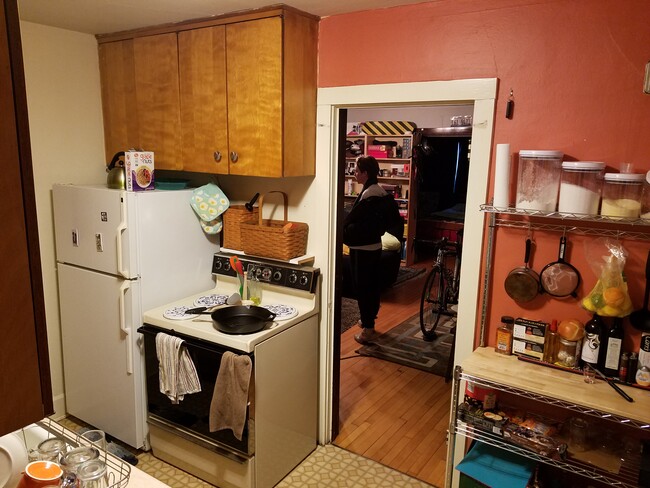 Spacious. Full kitchen - 312 W Wilson St