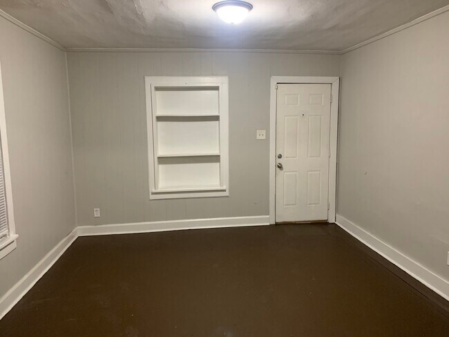 Foto del edificio - 527 N Bradley Ave