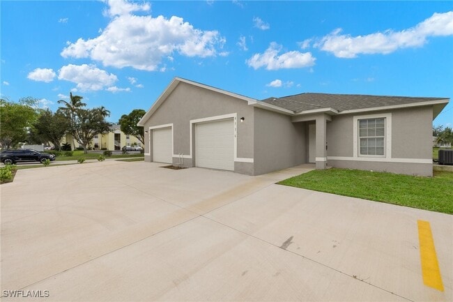 Building Photo - 4538 SW 8th Pl