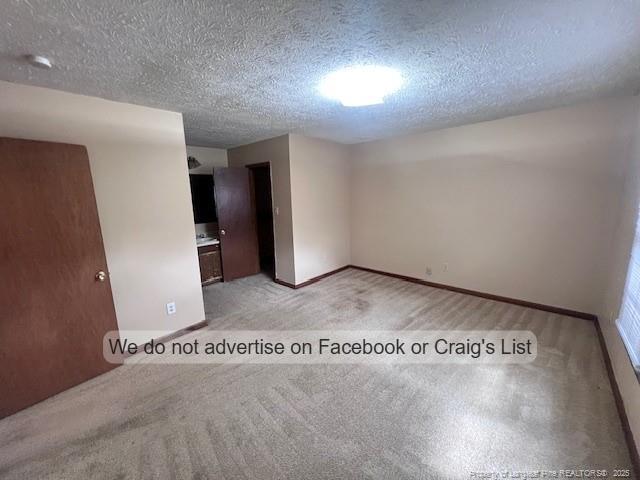 Foto del edificio - 6654 Winchester St