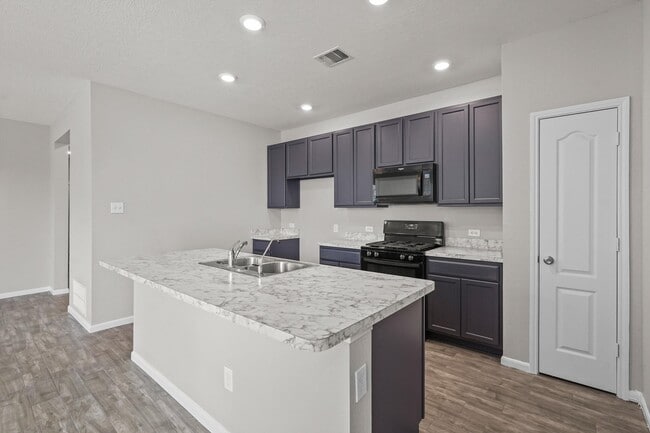 Building Photo - 2547 Hawthorn Park Ct