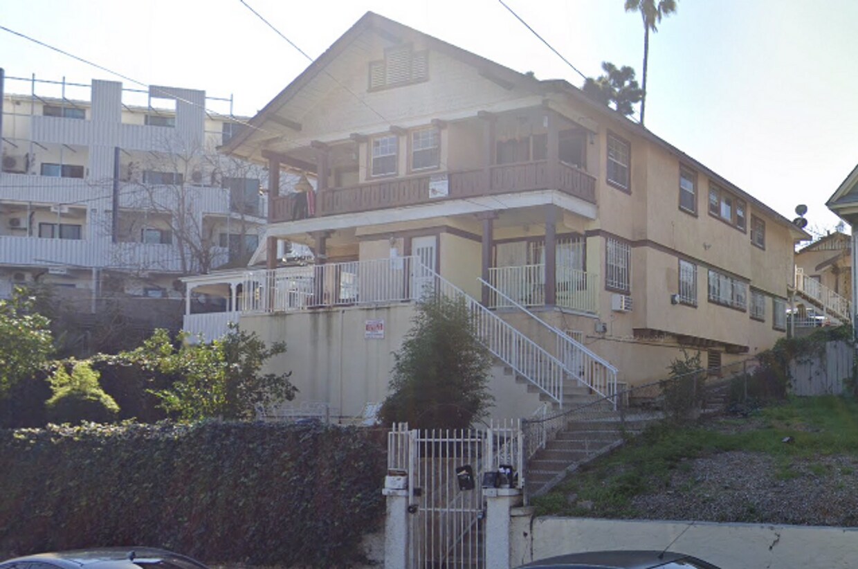Primary Photo - 1268 Court