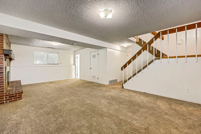 Building Photo - 4675 Bunchberry Ln