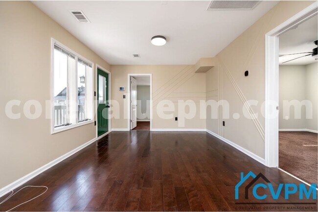 Foto del edificio - 1004 Cliff Pl