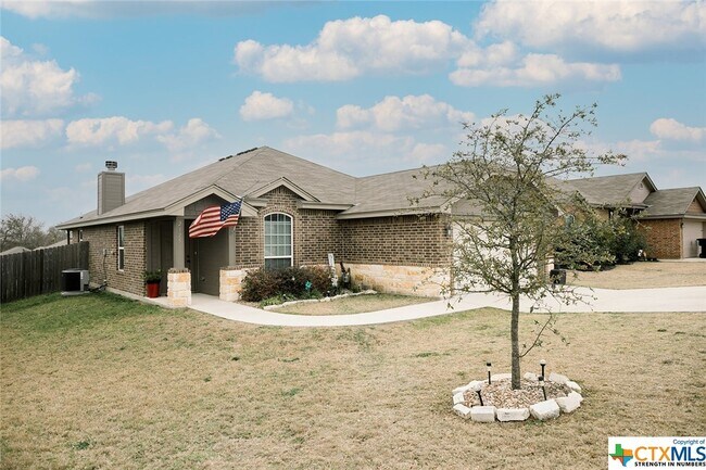 Building Photo - 2525 Elk Creek St