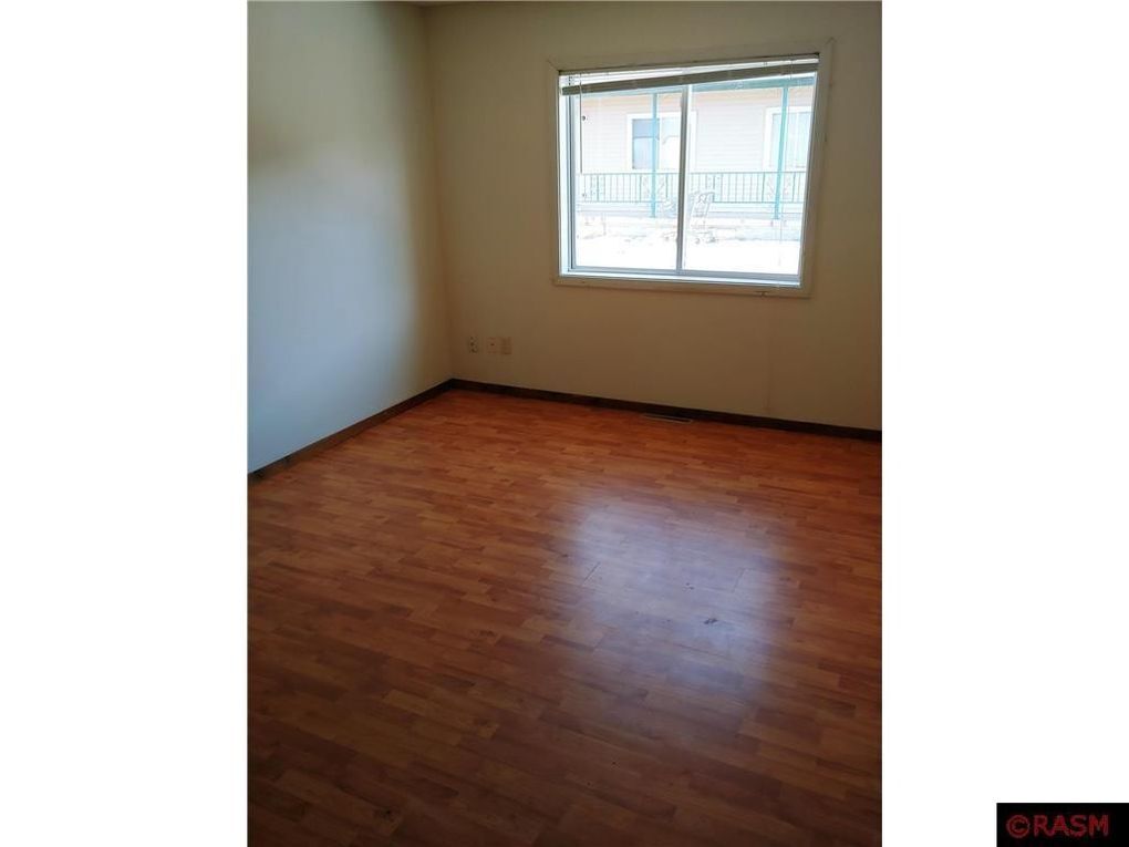 Foto del edificio - 905 E 5th St