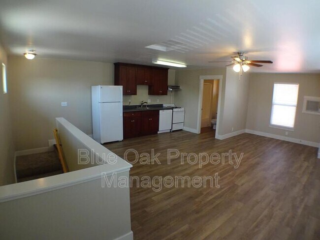 Building Photo - 1775 Roth St