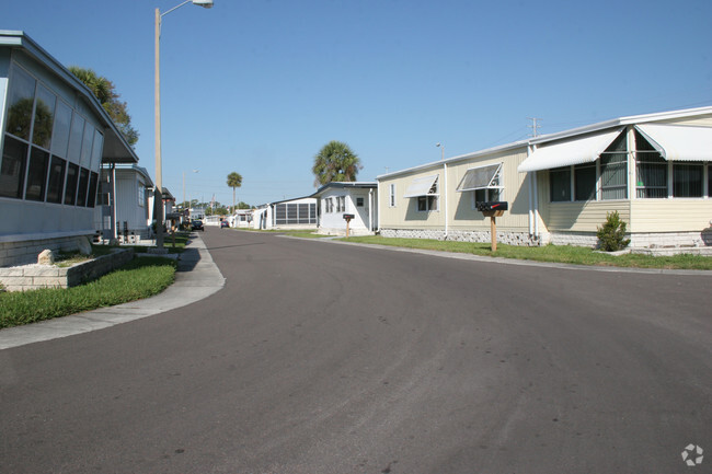Building Photo - Suncoast Gateway