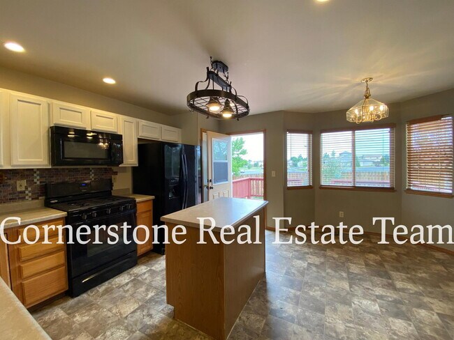 Building Photo - 5312 Luster Dr