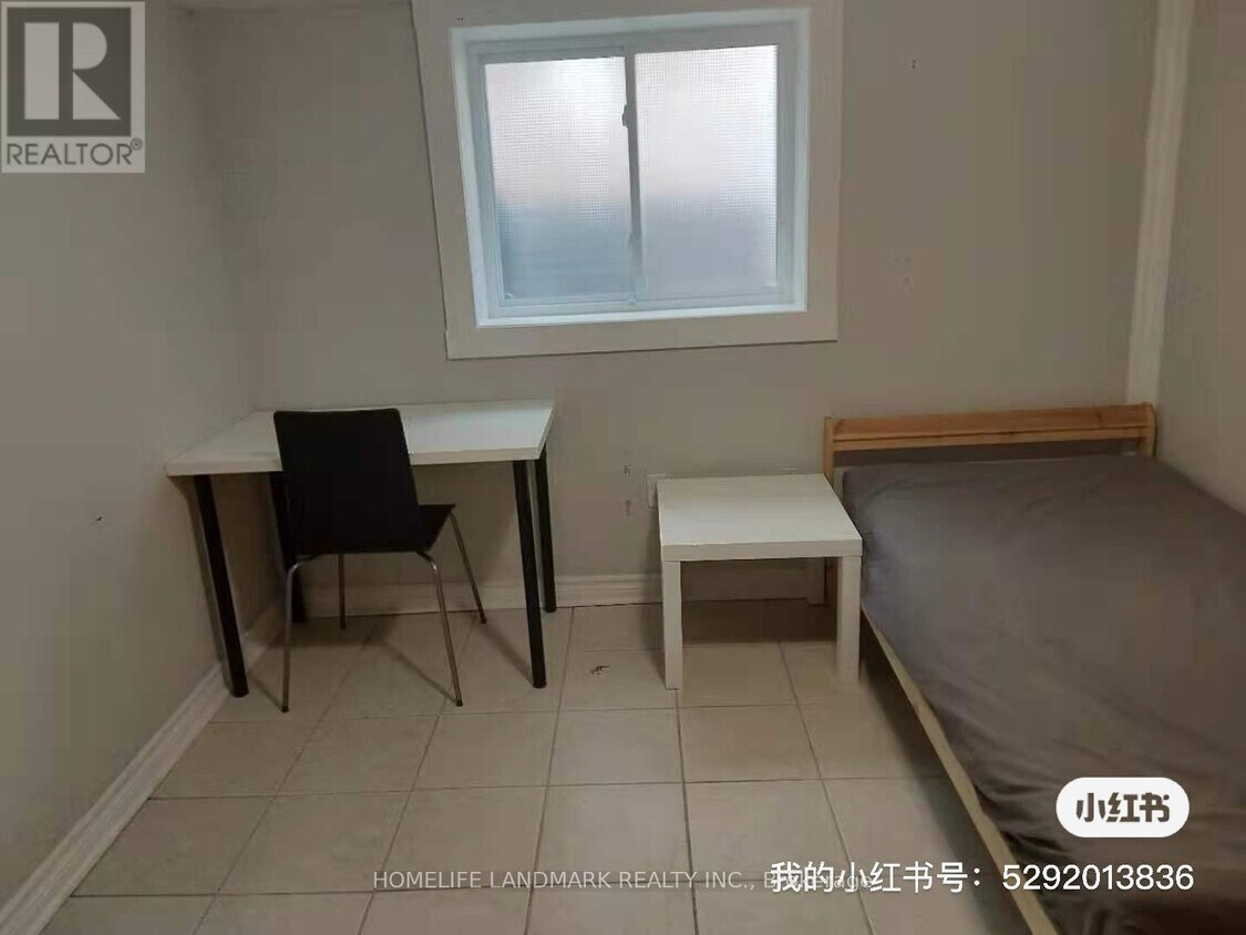 Photo du bâtiment - 43 Kingsmount St N