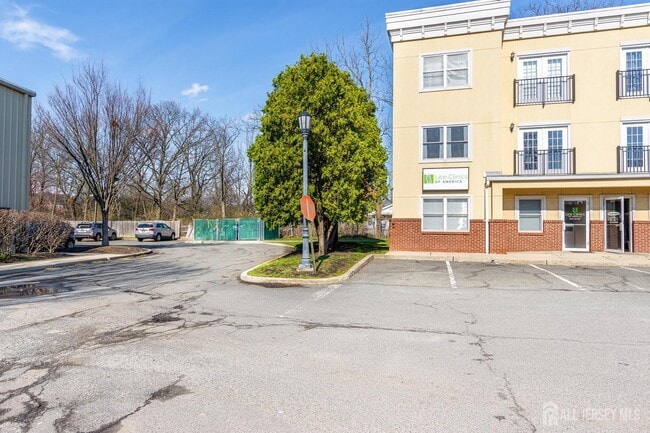 Foto del edificio - 160 Durham Ave