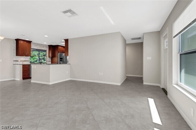 Foto del edificio - 4472 Beechwood Lake Dr